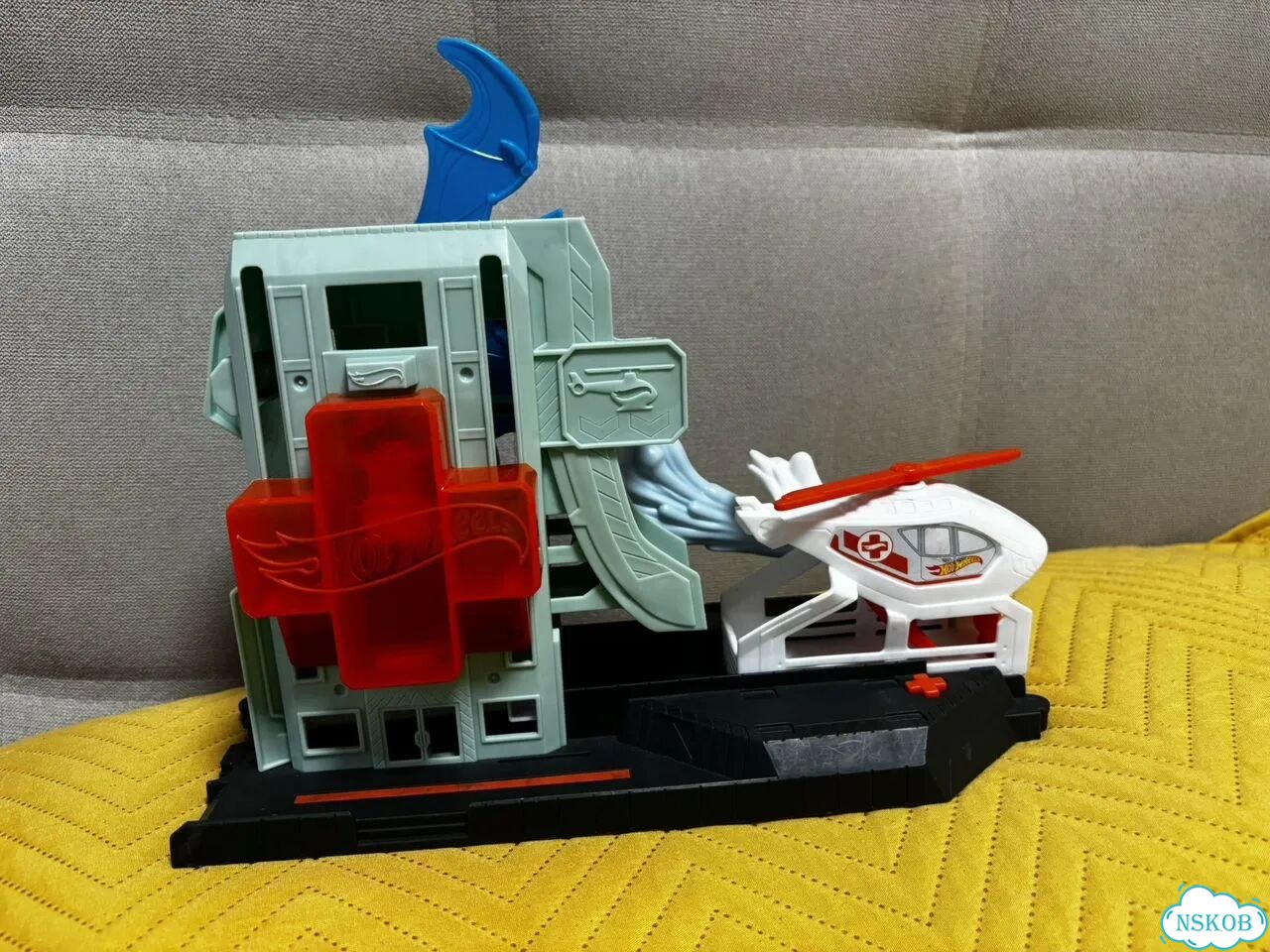 Трек Hot Wheels City Attack FNB0 фото 1