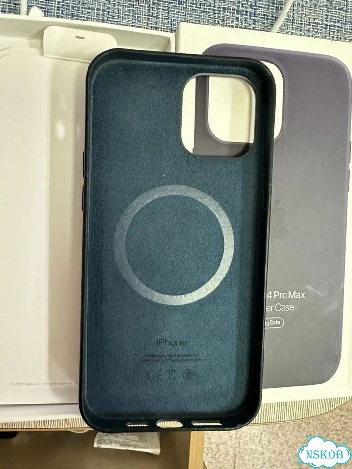 Чехол на iPhone 14 pro max кожаный фото 2