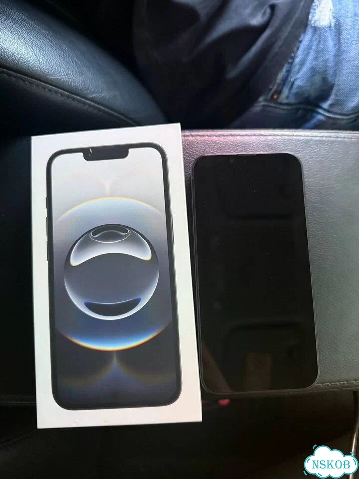 iPhone 16e, 128 ГБ, SIM + eSIM фото 9