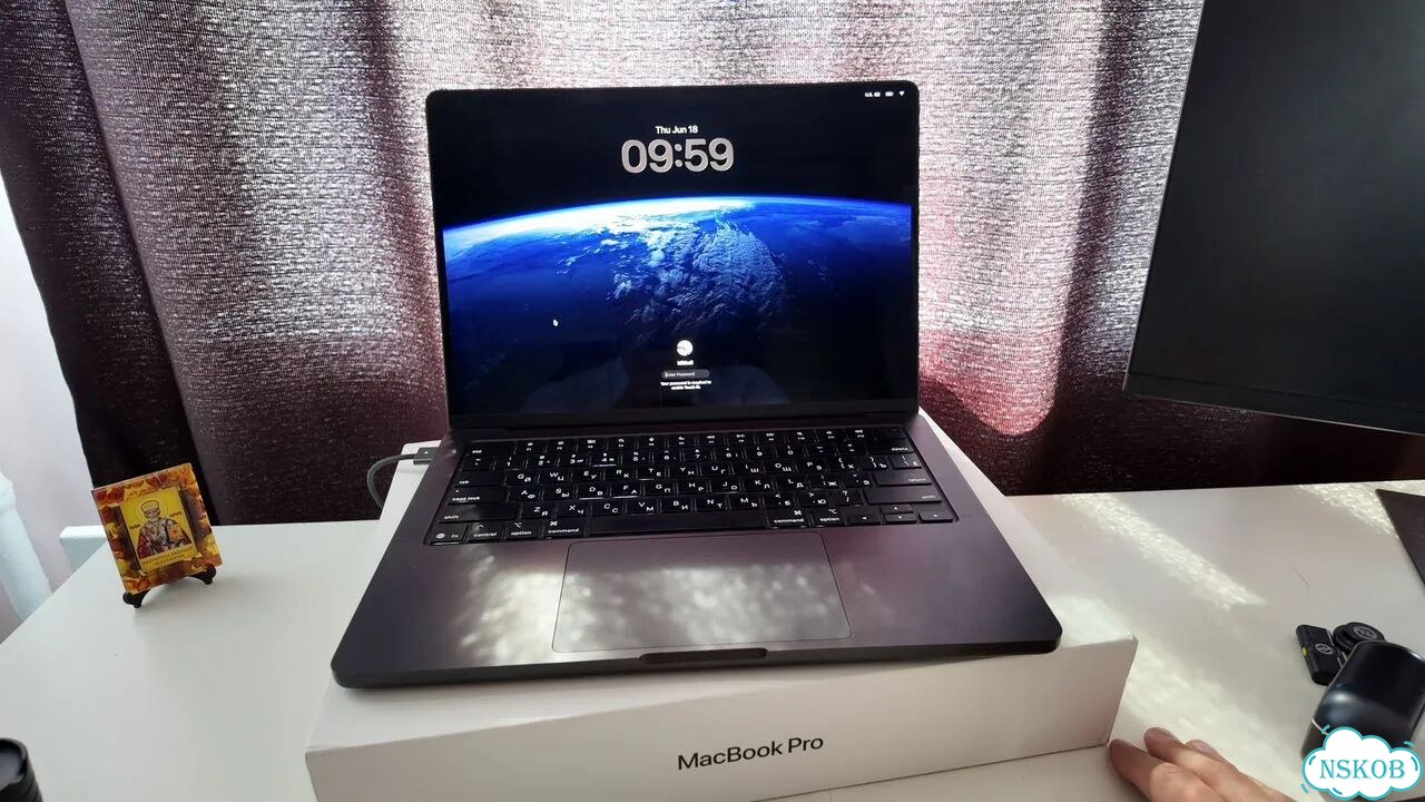 MacBook Pro 14 M5 АКБ100% фото 3