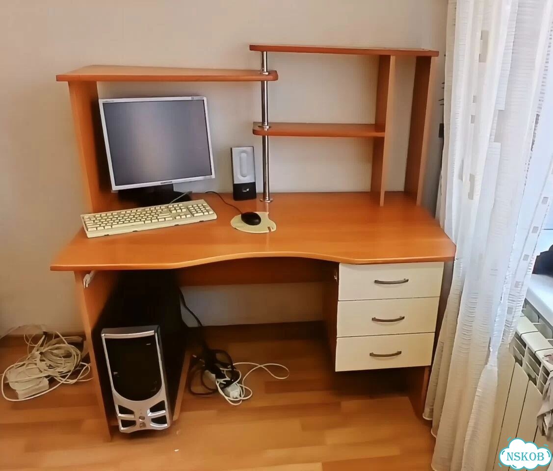 Письменный стол фото 1