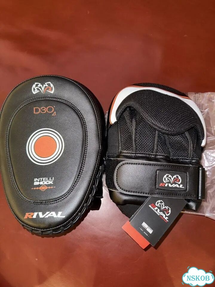 Лапы тренерские RIval RPM 10 punch mitt фото 1