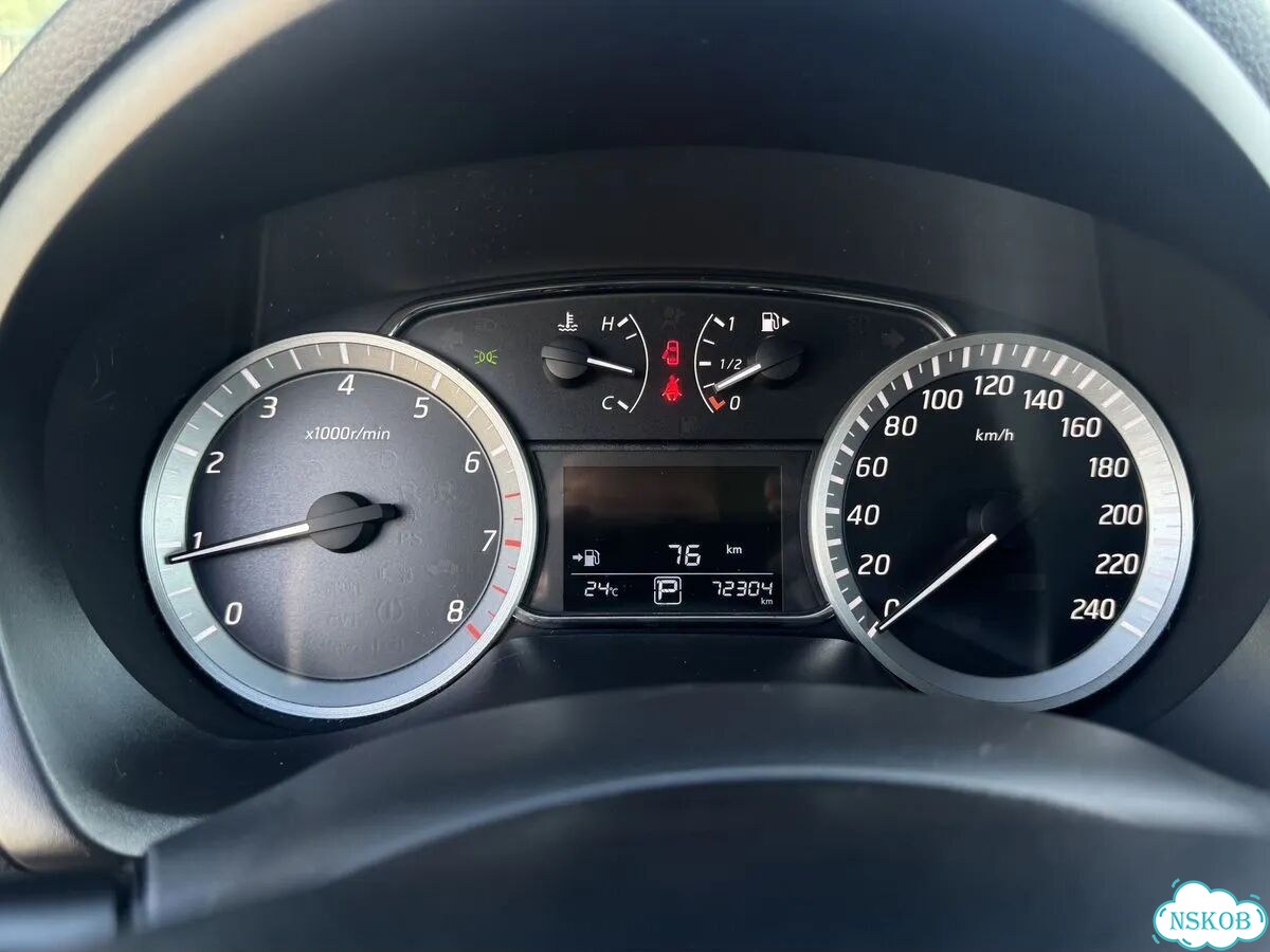 Nissan Sentra 1.6 CVT, 2014, 72 302 км фото 15