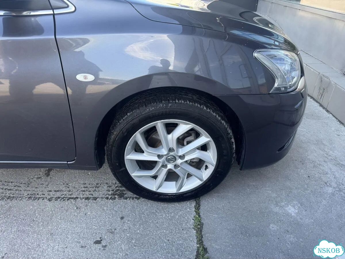 Nissan Sentra 1.6 CVT, 2014, 72 302 км фото 18