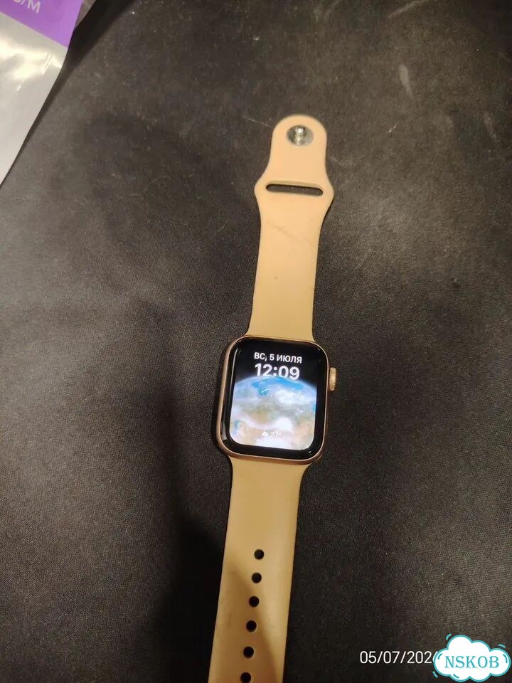 Apple watch se 40mm фото 1