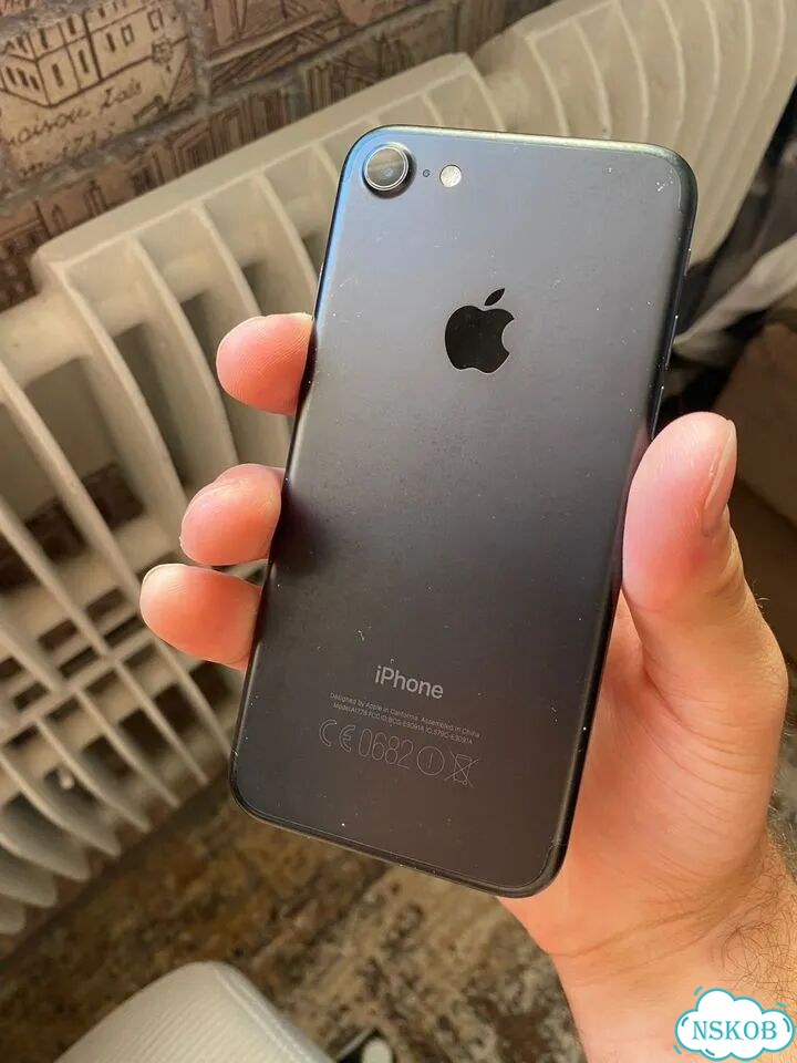 iPhone 7, 256 ГБ, 1 SIM фото 3