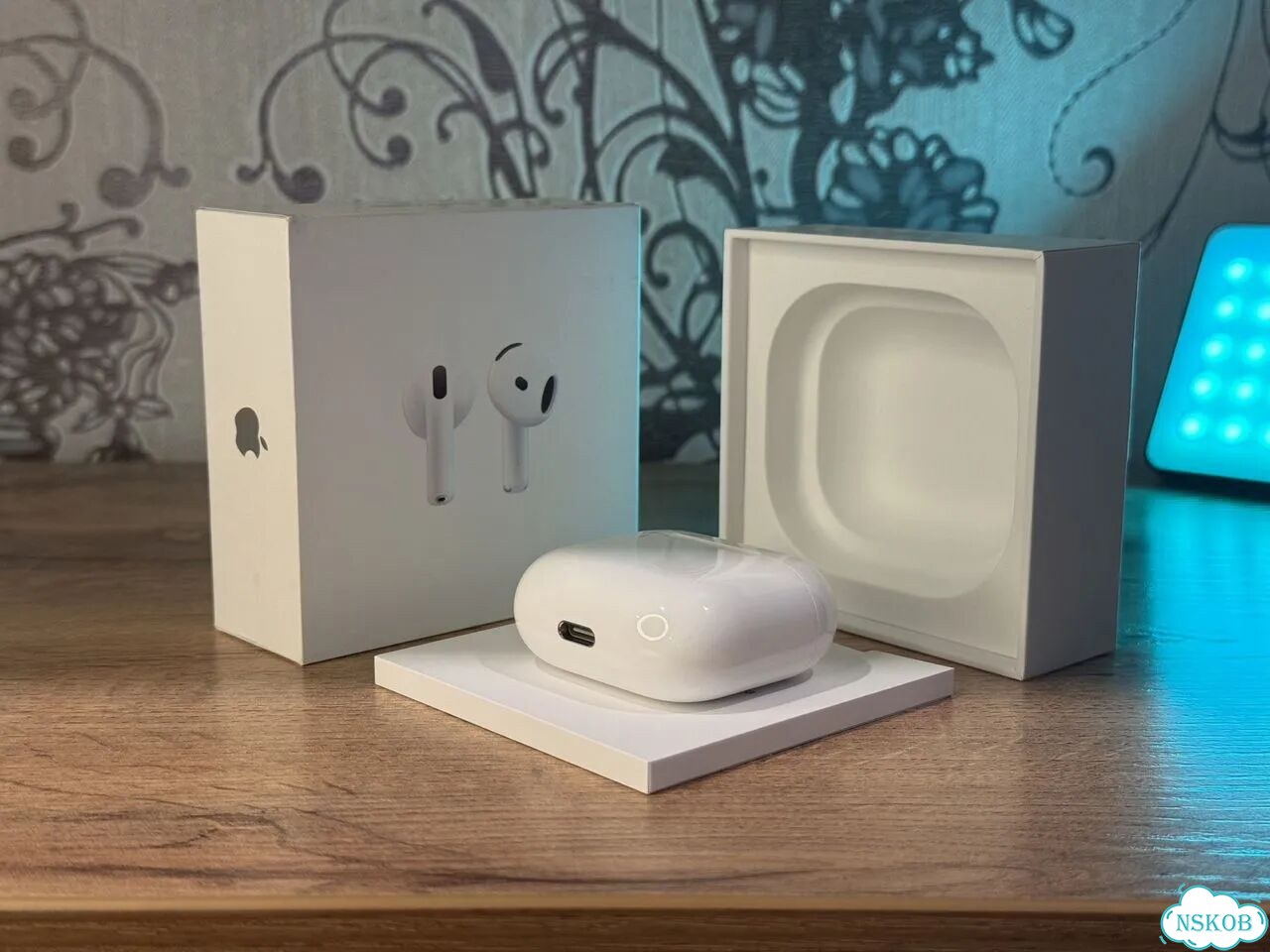 Apple AirPods 4 (original) фото 5