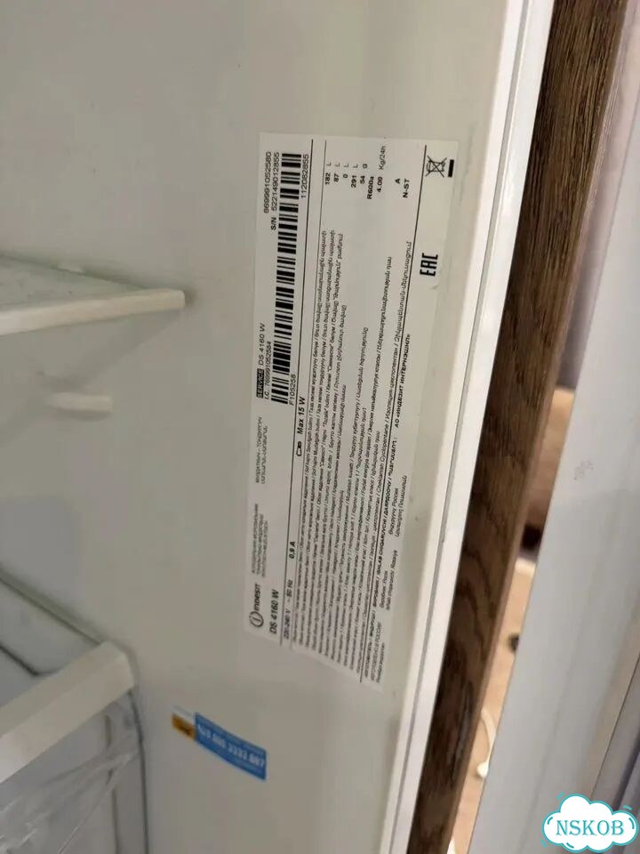 Холодильник Indesit как новый фото 4