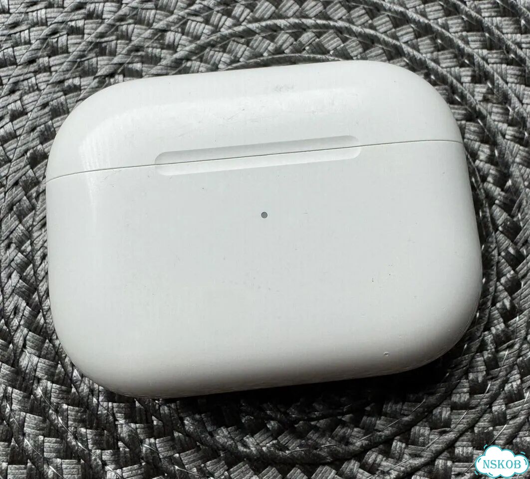 Кейс для Airpods Pro 2 A2700 фото 1