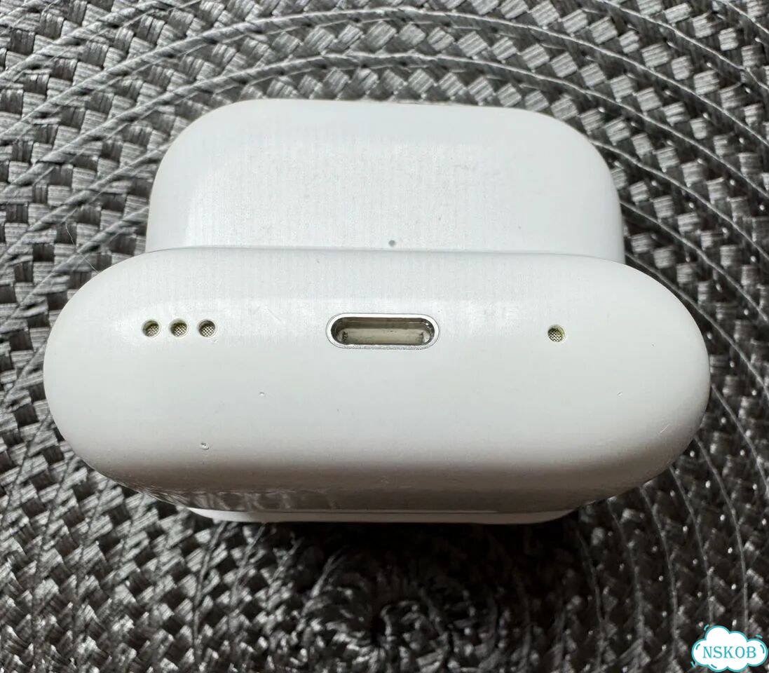 Кейс для Airpods Pro 2 A2700 фото 6