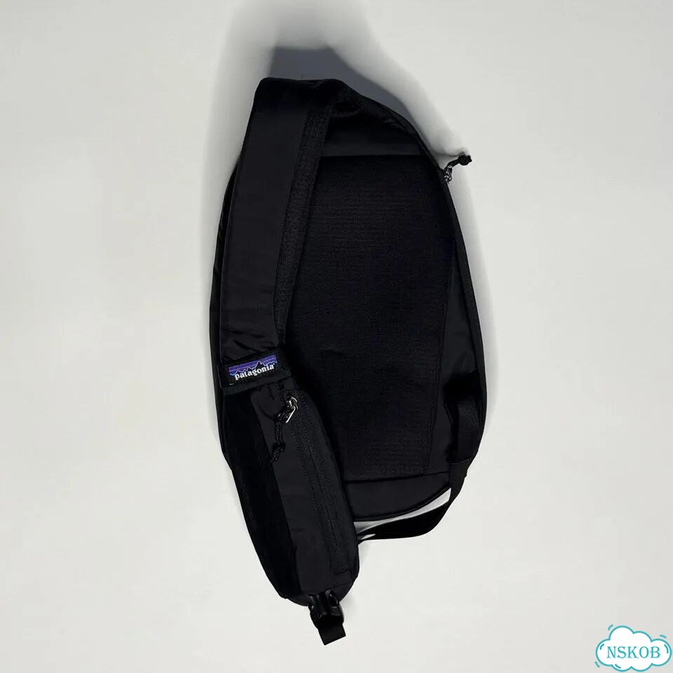 Сумка Patagonia 8L Atom Logo Sling Bag фото 3