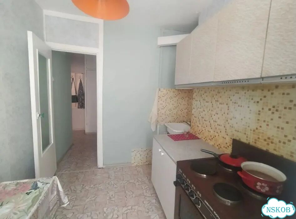 2-к. квартира, 46 м², 4/10 эт. фото 1