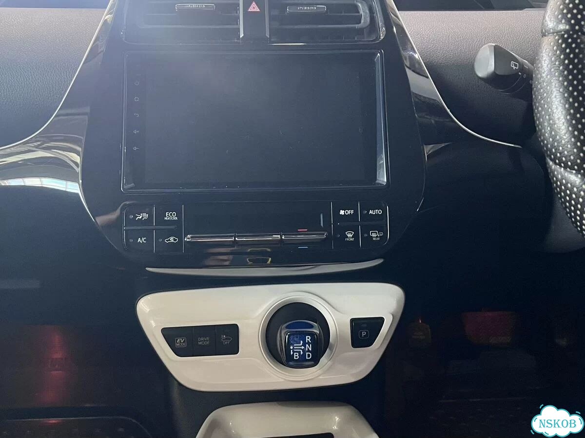 Toyota Prius 1.8 CVT, 2016, 247 000 км фото 14