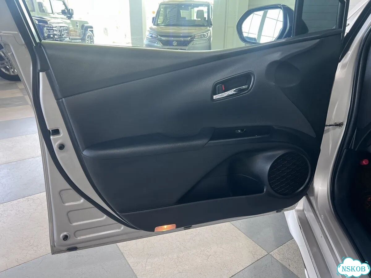 Toyota Prius 1.8 CVT, 2016, 247 000 км фото 18