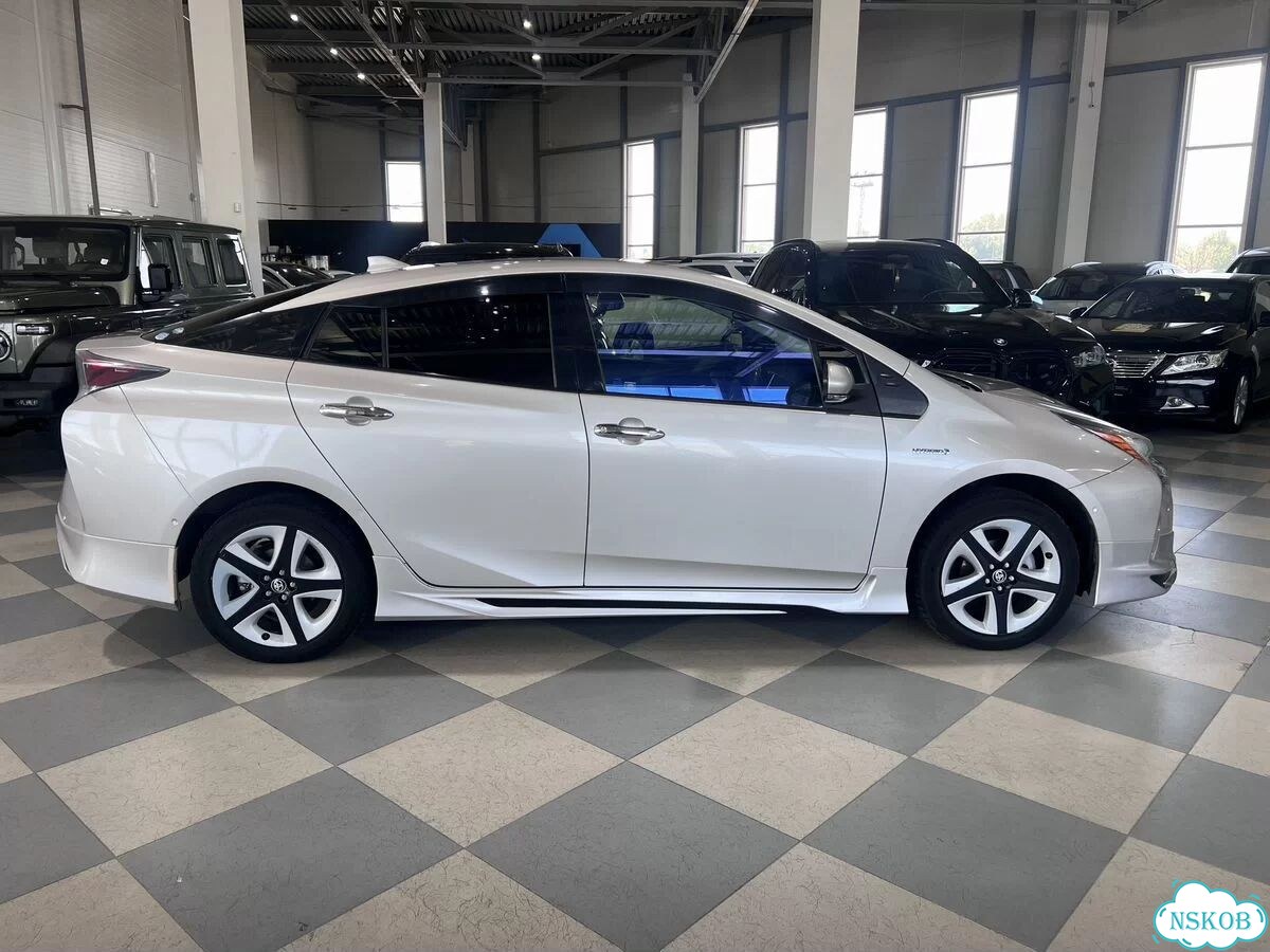 Toyota Prius 1.8 CVT, 2016, 247 000 км фото 4