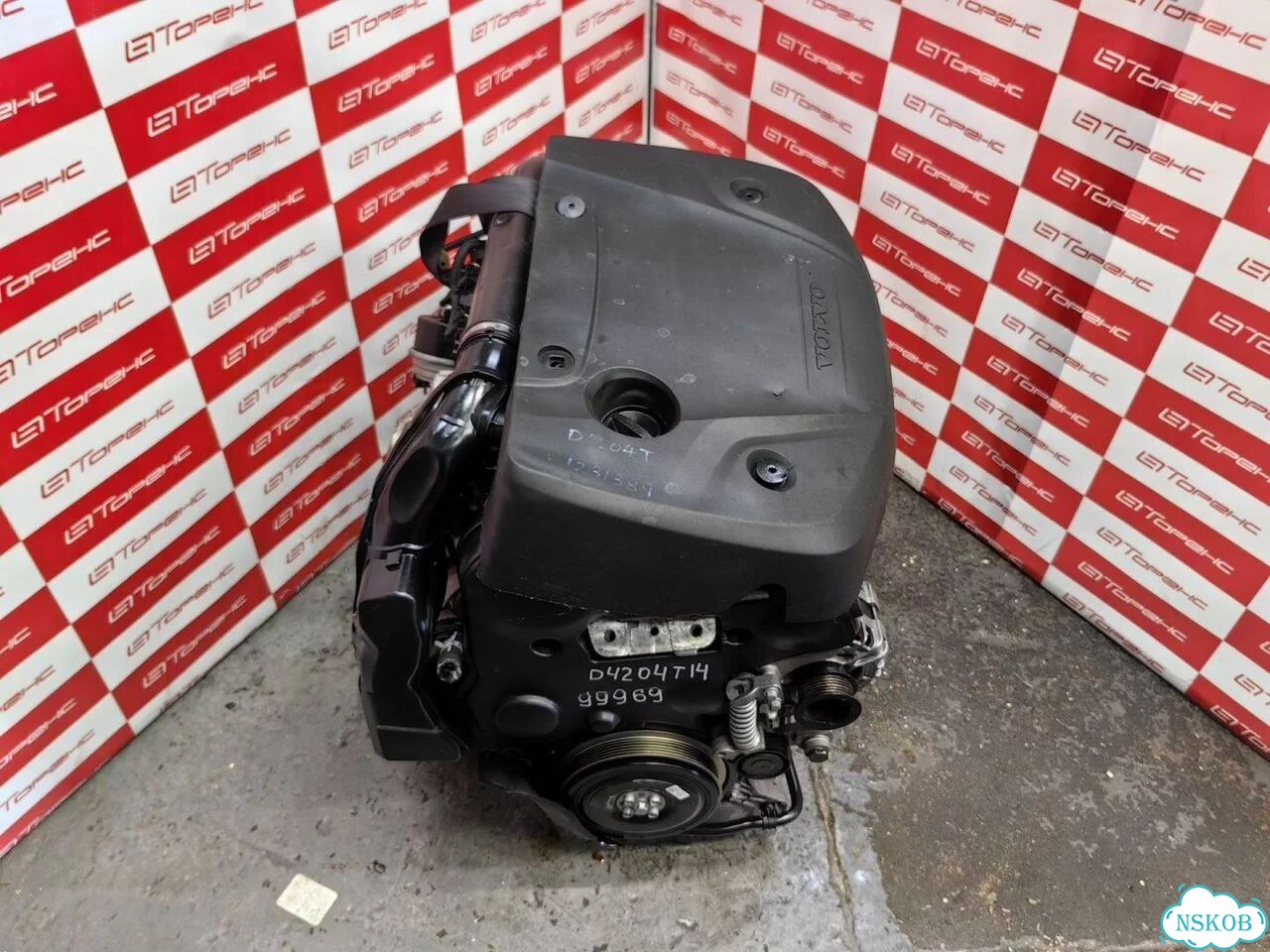 Двигатель для volvo V40 D4204T14 525 оригинал фото 3