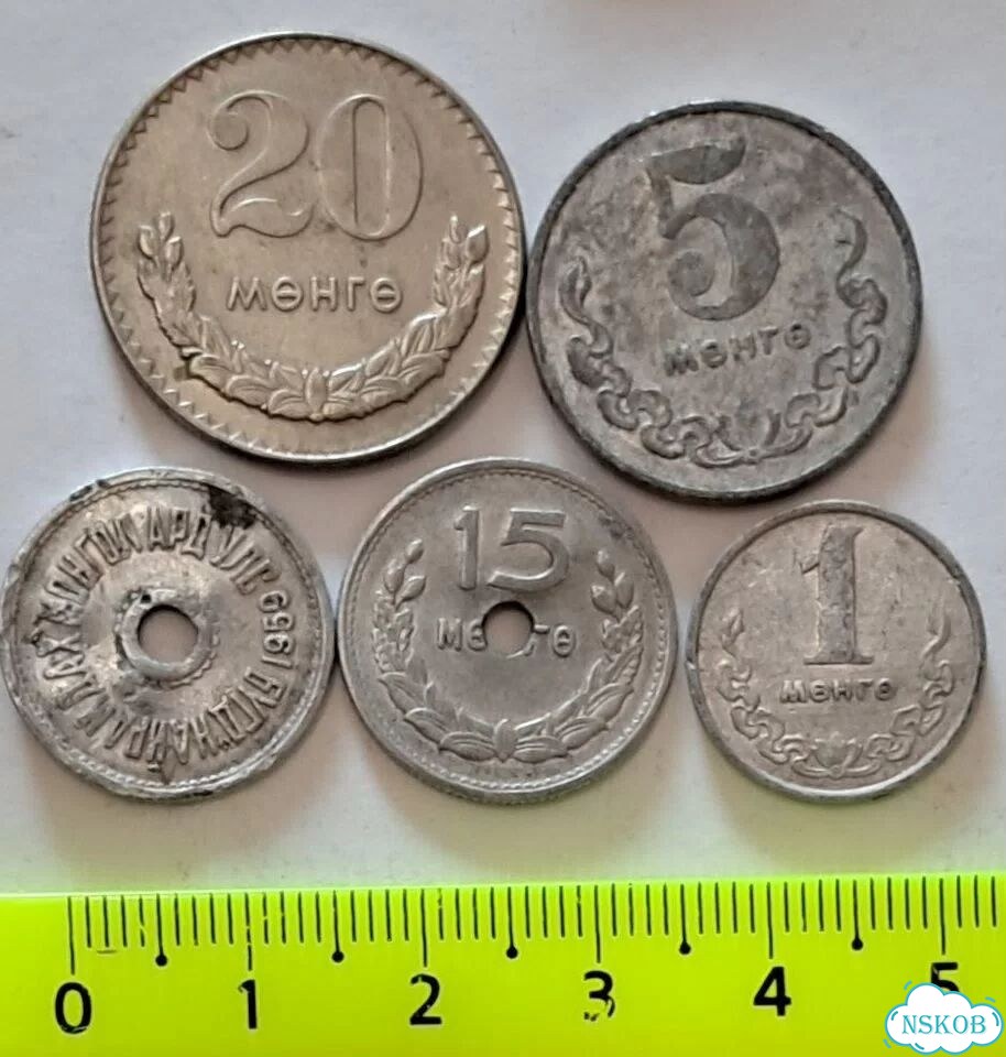 Монгольские Старые Монеты 5 штук фото 2