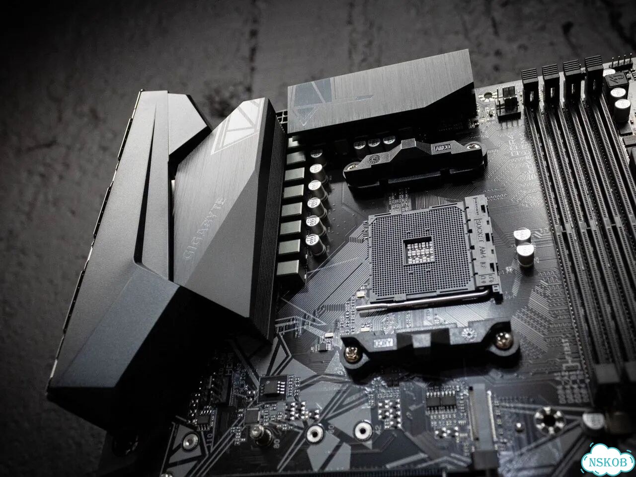 Материнская плата Gigabyte B550 Gaming X V2 фото 4