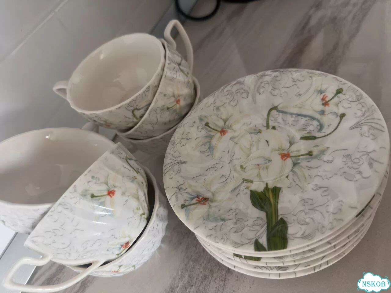 Фарфоровый сервиз фото 1