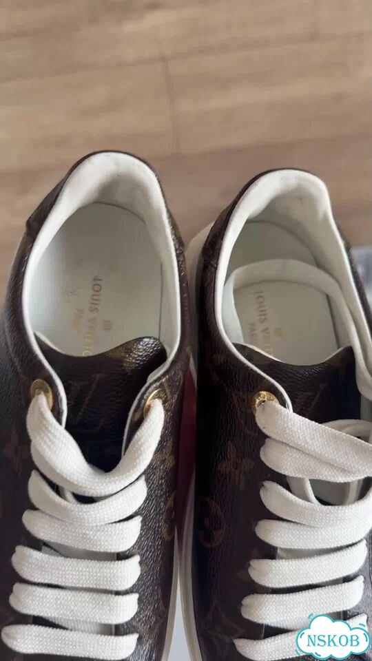 Louis vuitton кроссовки фото 1