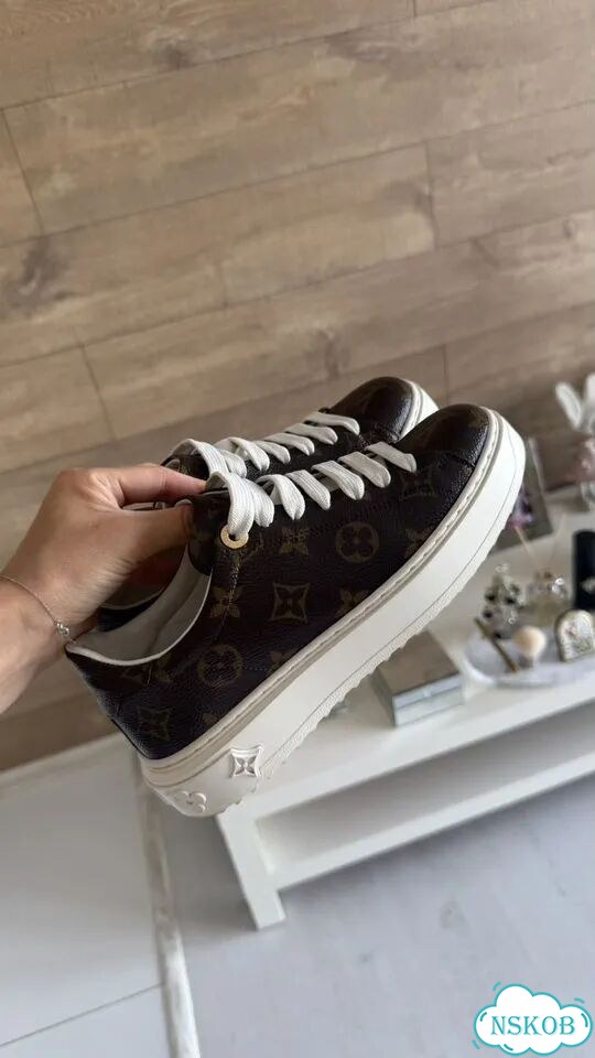 Louis vuitton кроссовки фото 2