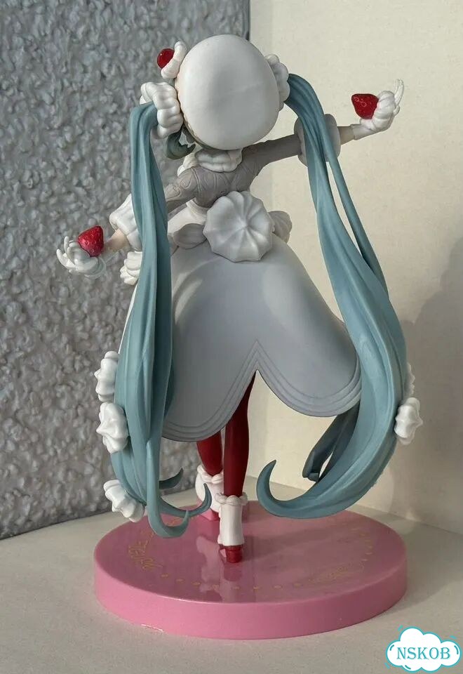 Фигурка Miku sweet sweets strawberry short фото 3