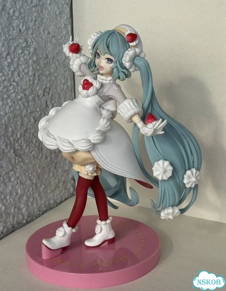 Фигурка Miku sweet sweets strawberry short фото 4