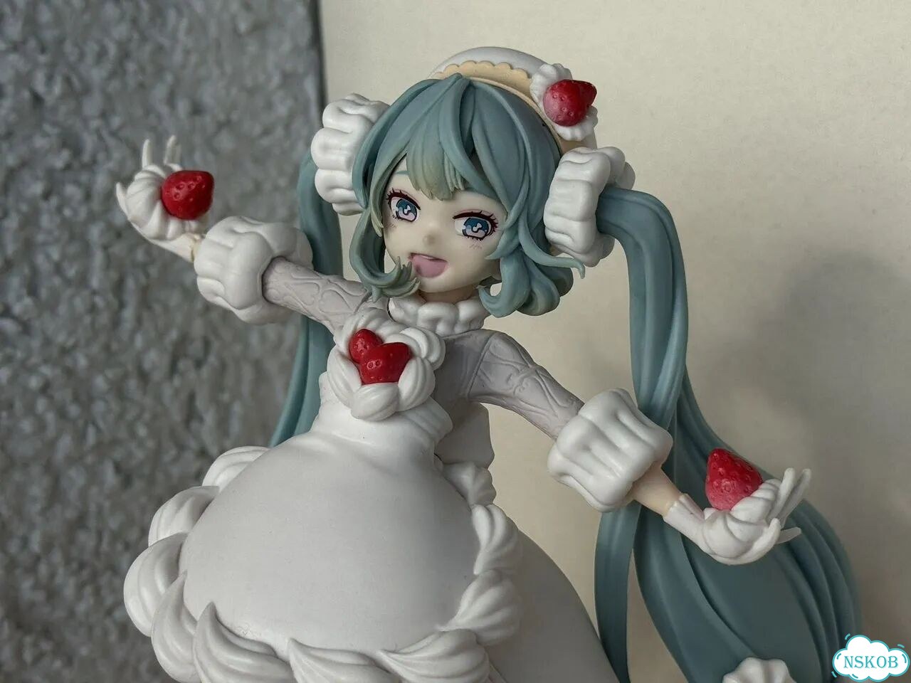 Фигурка Miku sweet sweets strawberry short фото 5