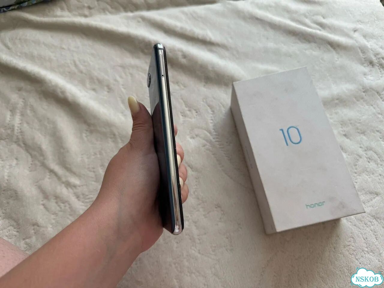 HONOR 10, 4/64 ГБ, 2 SIM фото 4