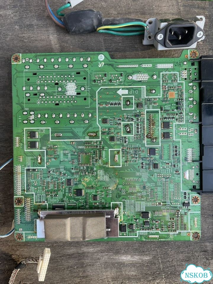 Samsung LE32R81b фото 3