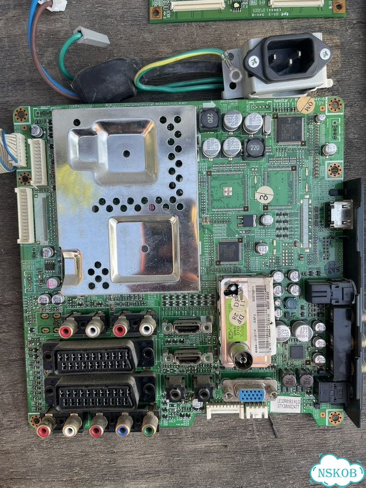 Samsung LE32R81b фото 7