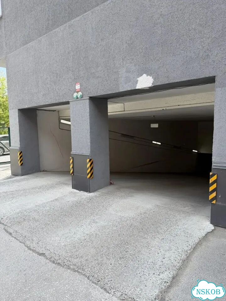 Машиноместо, 13 м² фото 8