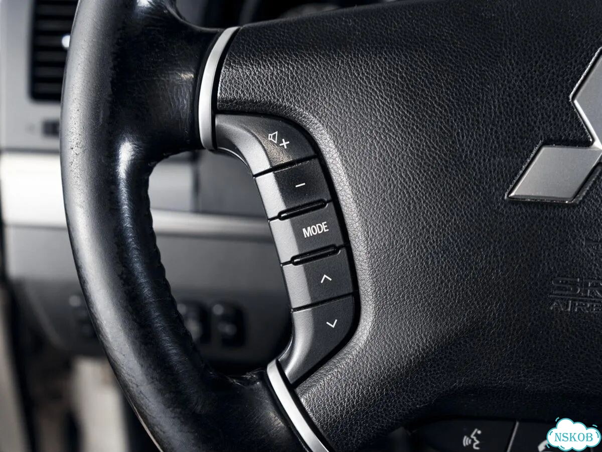 Mitsubishi Pajero 3.0 AT, 2021, 147 956 км фото 11
