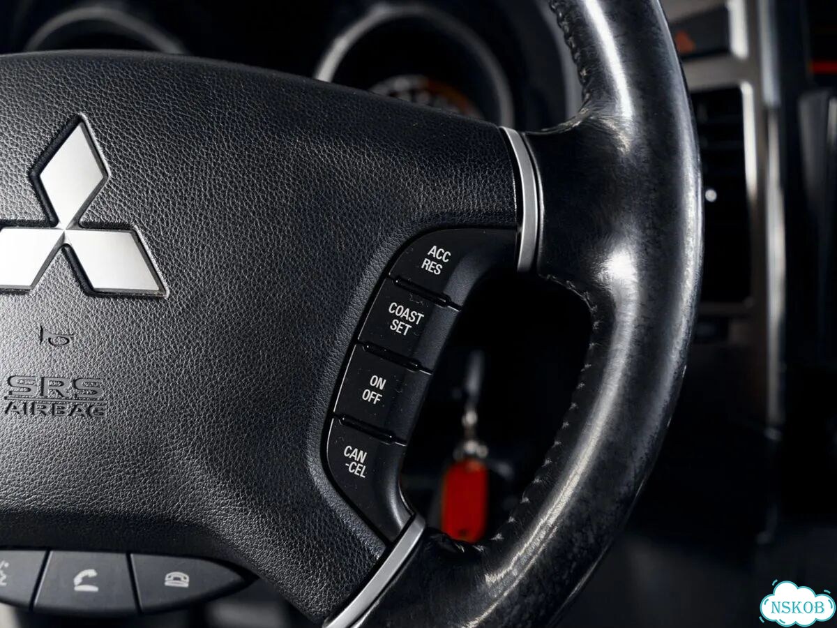 Mitsubishi Pajero 3.0 AT, 2021, 147 956 км фото 13