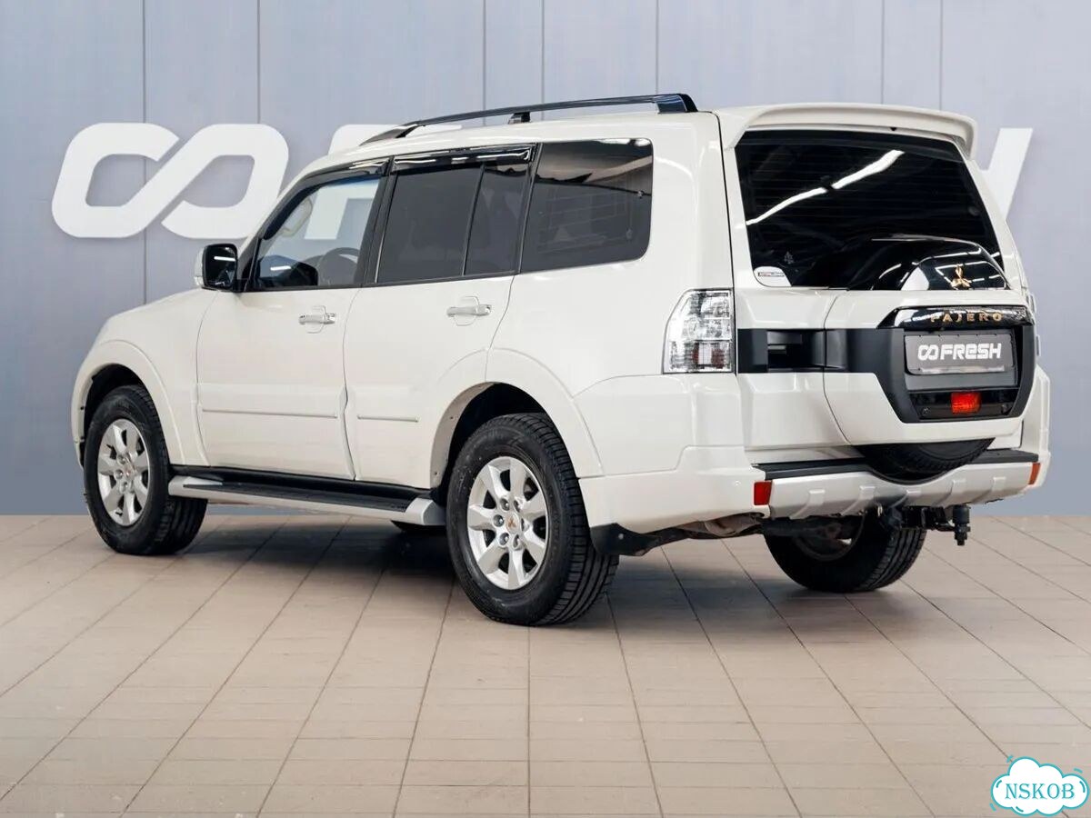 Mitsubishi Pajero 3.0 AT, 2021, 147 956 км фото 2