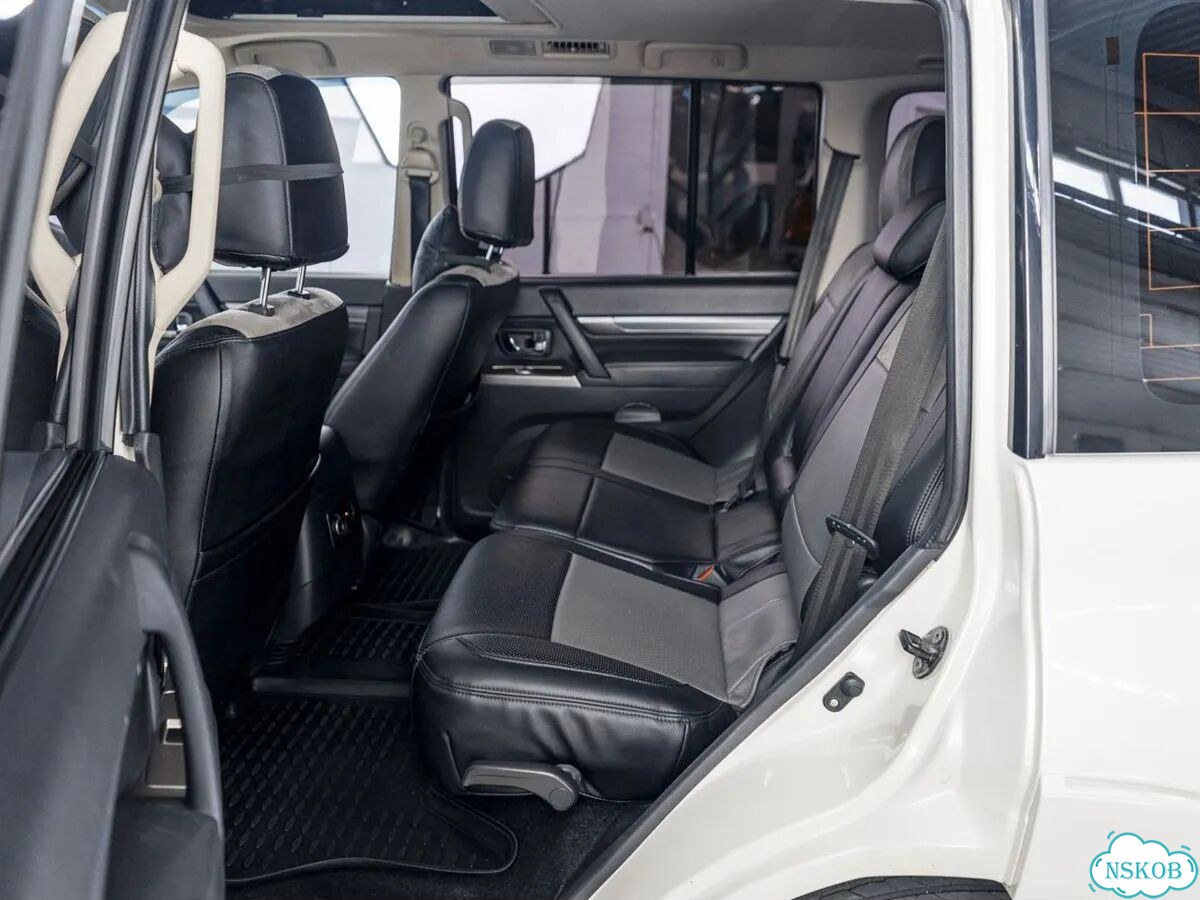 Mitsubishi Pajero 3.0 AT, 2021, 147 956 км фото 21