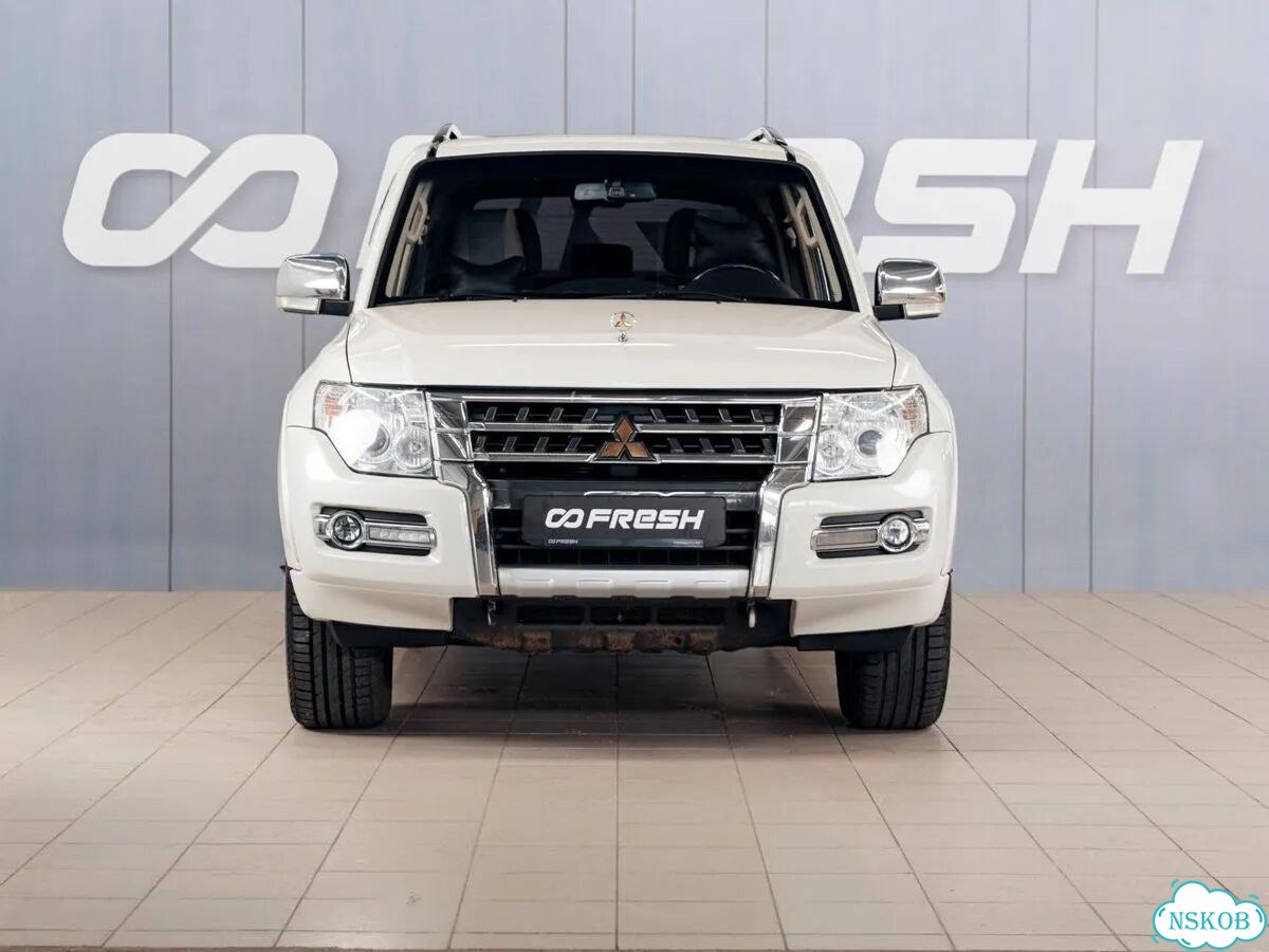 Mitsubishi Pajero 3.0 AT, 2021, 147 956 км фото 3