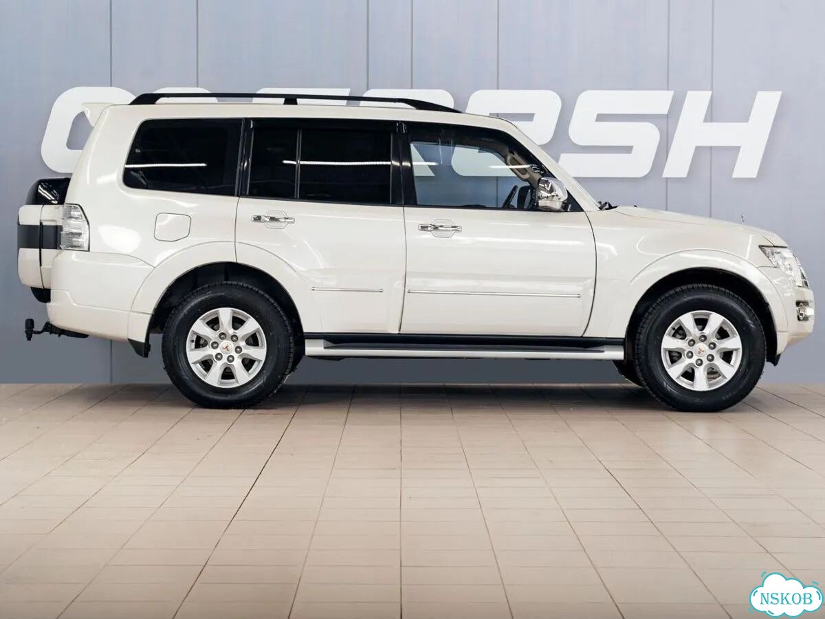 Mitsubishi Pajero 3.0 AT, 2021, 147 956 км фото 5