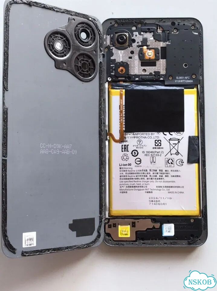 realme C61, 6/128 ГБ, 2 SIM фото 2