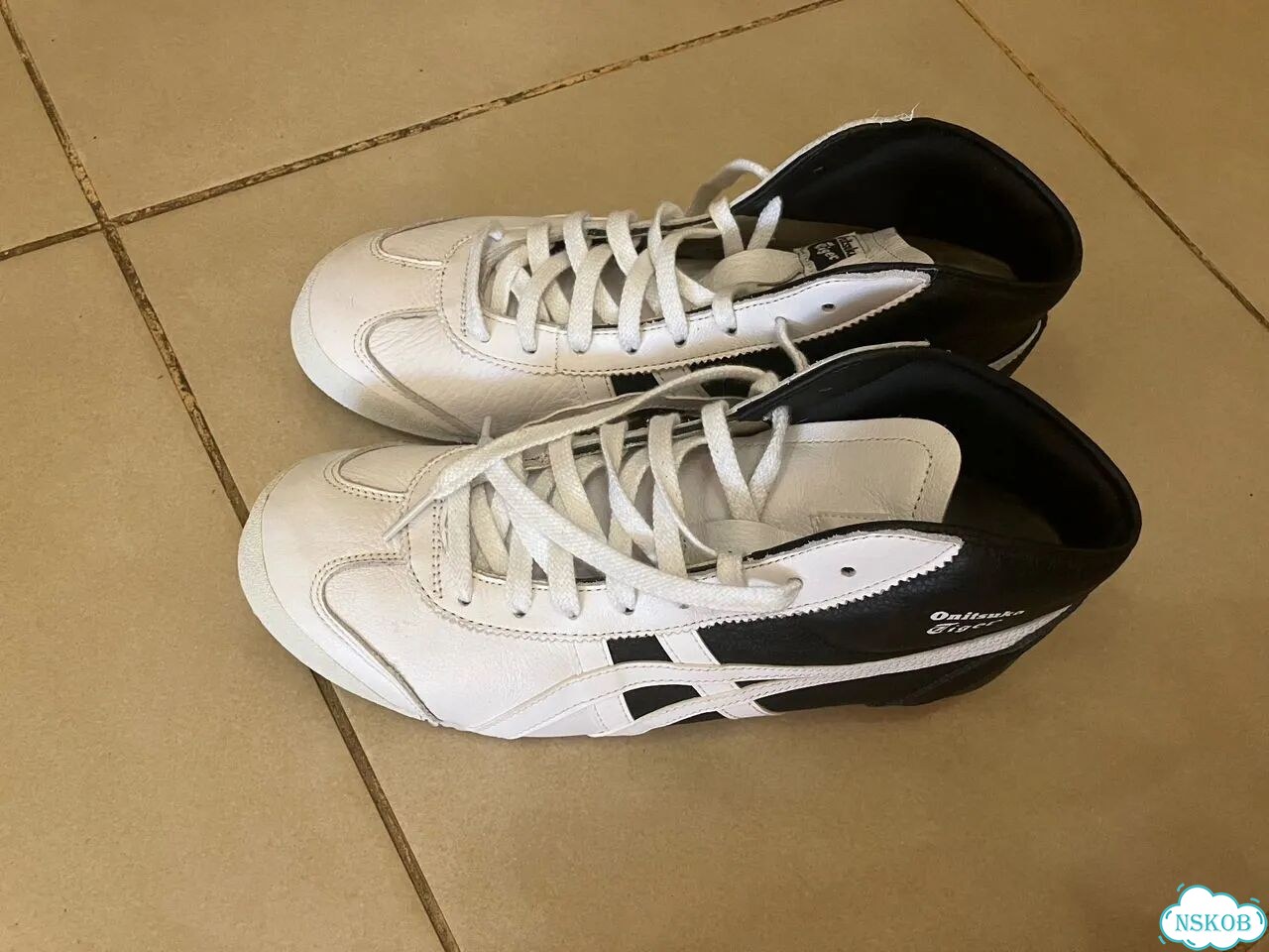 Кроссовки onitsuka tiger tokyo (оригинал) фото 1