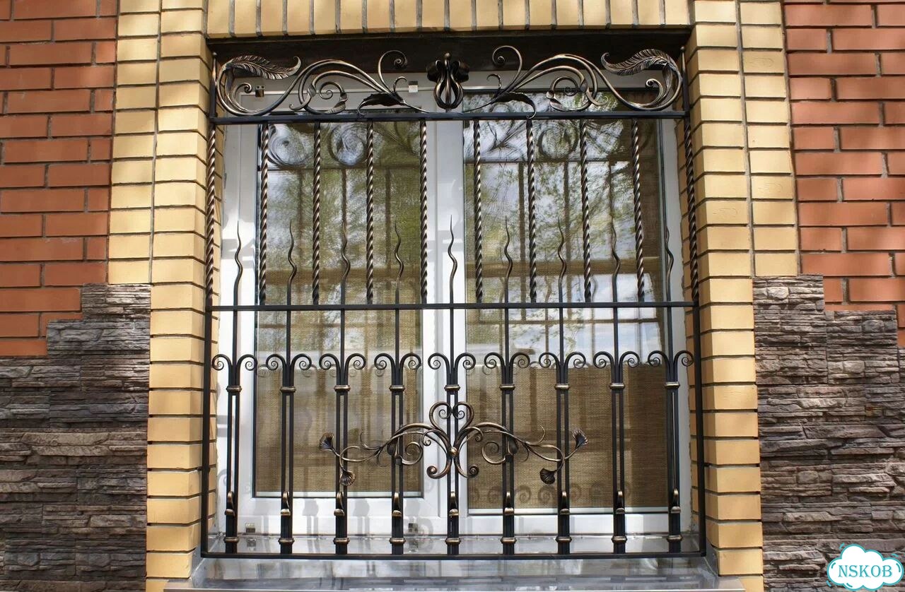 Кованые решётки фото 5
