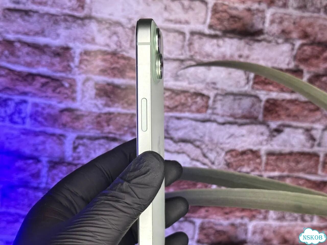 iPhone 15, 256 ГБ, SIM + eSIM фото 3