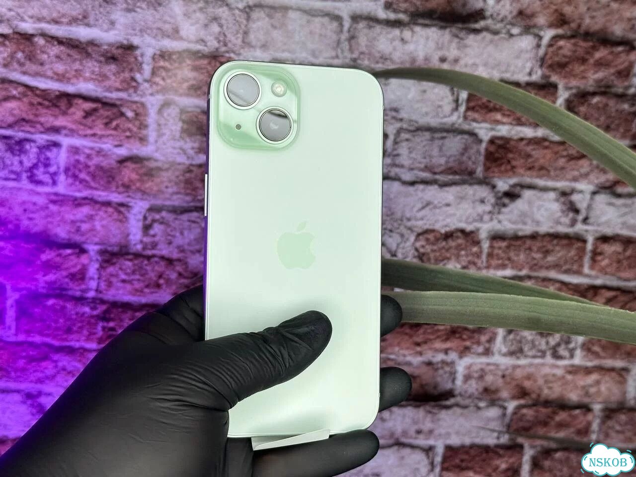 iPhone 15, 256 ГБ, SIM + eSIM фото 8