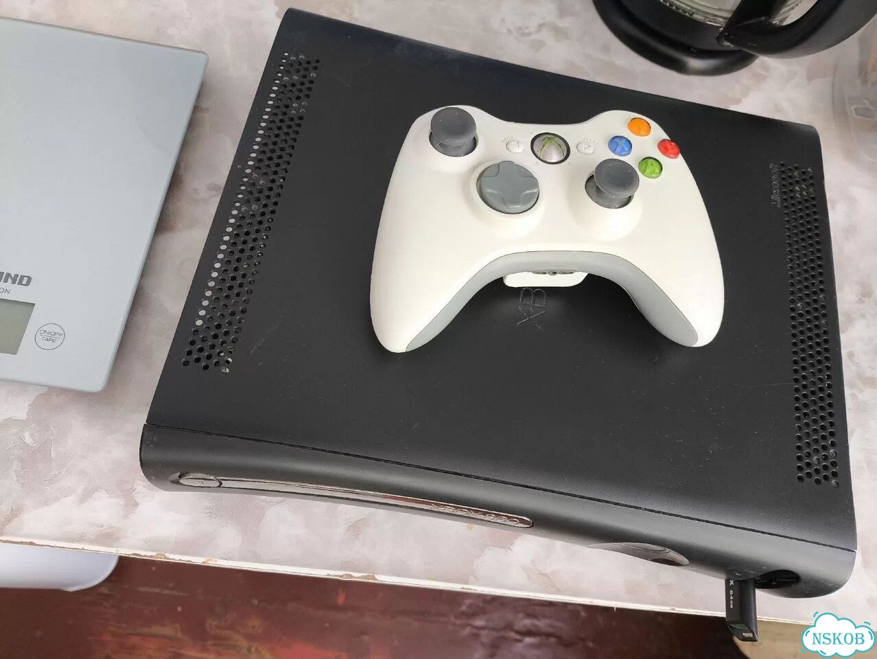 Xbox 360 прошитый Freeboot Aurora фото 1