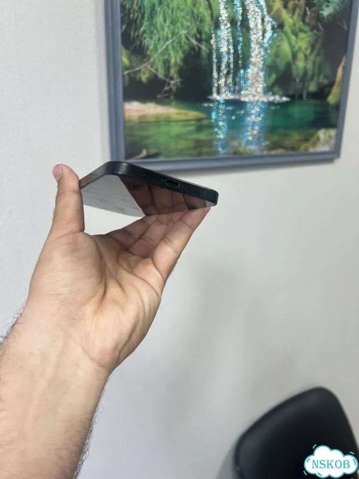 iPhone 16 Pro Max, 512 ГБ, SIM + eSIM фото 8