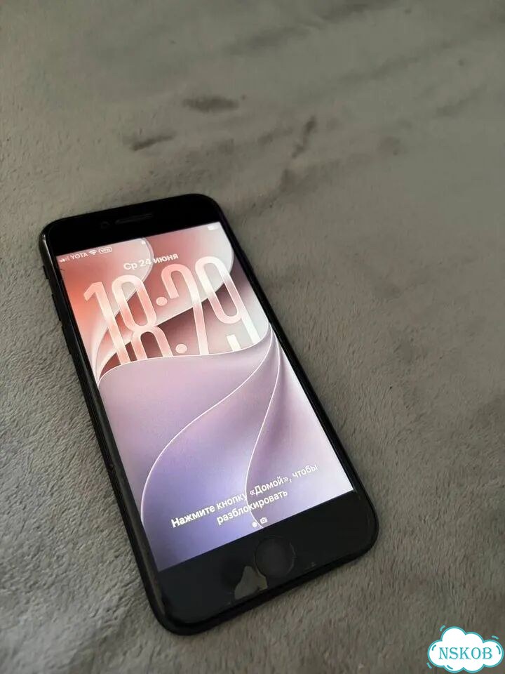 iPhone SE (2022), 128 ГБ фото 1