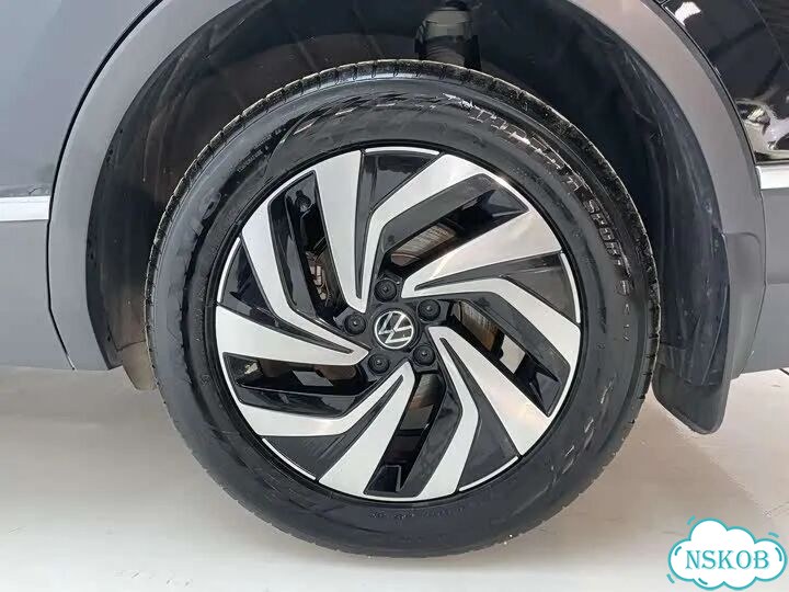 Volkswagen Tiguan L 1.4 AMT, 2023, 31 000 км фото 11