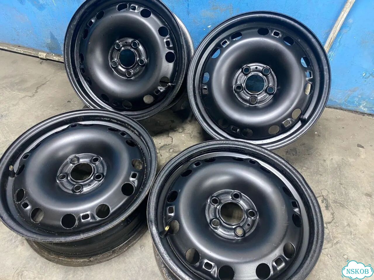 Штампованные диски Volkswagen 6×R15 5×100 фото 3