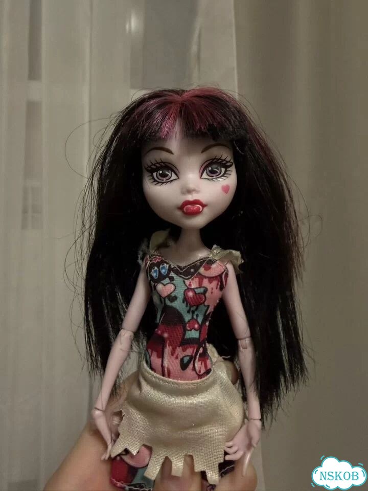 Monster High G1 Дракулаура Boo York фото 3