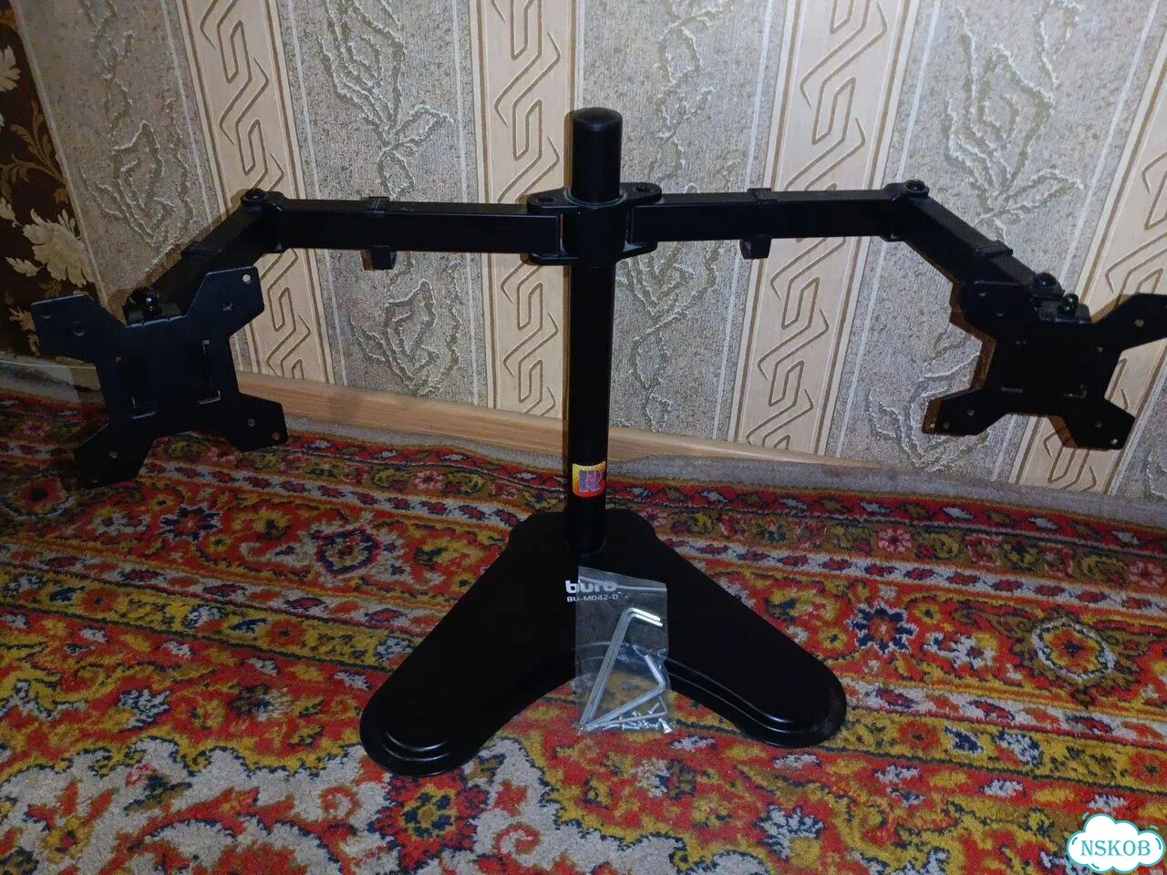 Кронштейн для двух мониторов фото 2